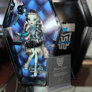 Monster High Haunt Couture Frankie Stein Doll [In Box]